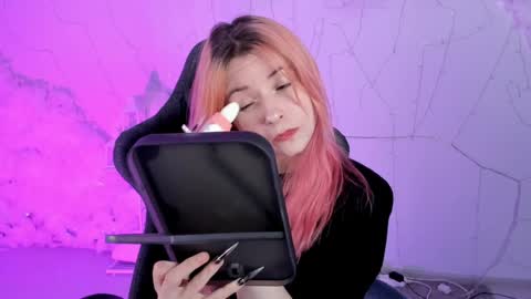 Snapshot of lexiwenford chatting on January 2025 05:54:02 AM Lexi Wenford NO NUDE GODDESS online show from January 2025 05:54:02 AM