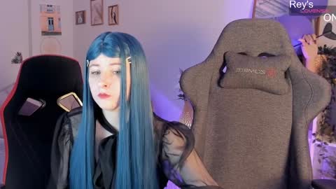 Snapshot of lexiwenford chatting on January 2025 06:25:01 PM Lexi Wenford NO NUDE GODDESS online show from January 2025 06:25:01 PM