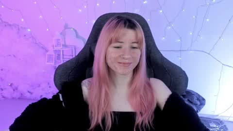 Snapshot of lexiwenford chatting on February 2025 02:51:02 AM Lexi Wenford NO NUDE GODDESS online show from February 2025 02:51:02 AM