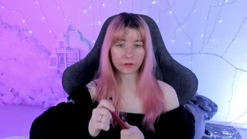 Snapshot of lexiwenford chatting on February 2025 05:52:01 AM Lexi Wenford NO NUDE GODDESS online show from February 2025 05:52:01 AM