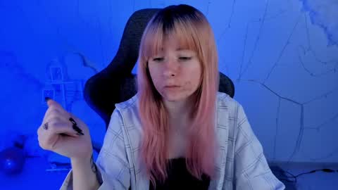 Snapshot of lexiwenford chatting on February 2025 02:42:02 AM Lexi Wenford NO NUDE GODDESS online show from February 2025 02:42:02 AM