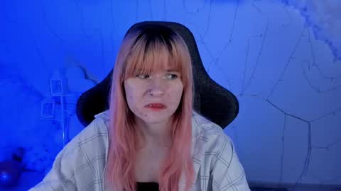 Snapshot of lexiwenford chatting on February 2025 05:47:01 AM Lexi Wenford NO NUDE GODDESS online show from February 2025 05:47:01 AM