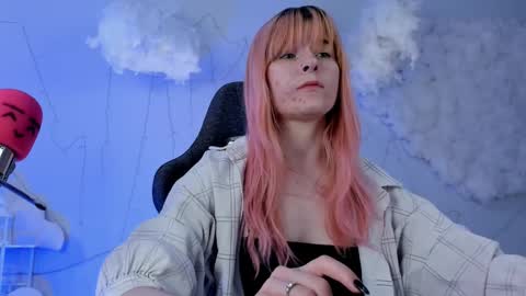 Snapshot of lexiwenford chatting on February 2025 08:52:01 AM Lexi Wenford NO NUDE GODDESS online show from February 2025 08:52:01 AM