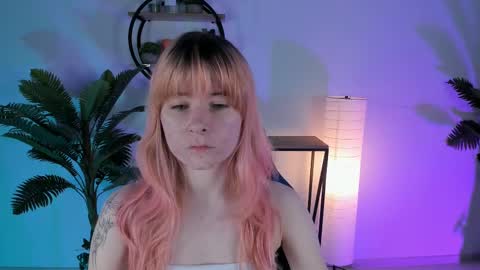 Snapshot of lexiwenford chatting on February 2025 02:38:01 AM Lexi Wenford NO NUDE GODDESS online show from February 2025 02:38:01 AM