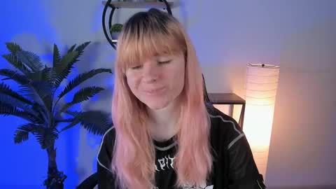 Snapshot of lexiwenford chatting on February 2025 02:47:02 AM Lexi Wenford NO NUDE GODDESS online show from February 2025 02:47:02 AM