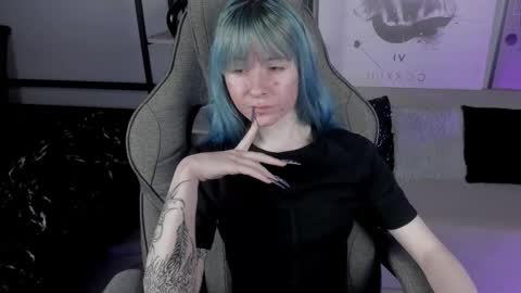 Snapshot of lexiwenford chatting on October 2025 03:15:02 AM Lexi Wenford NO NUDE GODDESS online show from October 2025 03:15:02 AM