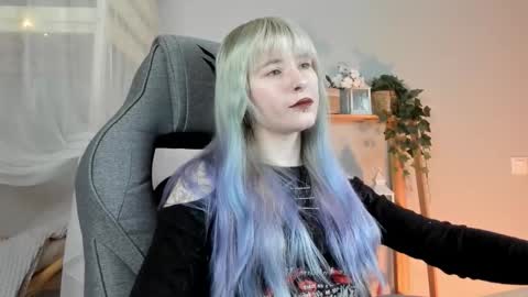 Snapshot of lexiwenford chatting on November 2025 03:38:01 AM Lexi Wenford NO NUDE GODDESS online show from November 2025 03:38:01 AM