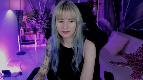 Snapshot of lexiwenford chatting on November 2025 03:07:01 AM Lexi Wenford NO NUDE GODDESS online show from November 2025 03:07:01 AM