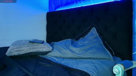 Lexter Blue online show from May 2026 01:11:01 AM