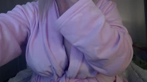 Snapshot of lexxa_blond chatting on May 2026 10:38:02 PM Hannah online show from May 2026 10:38:02 PM