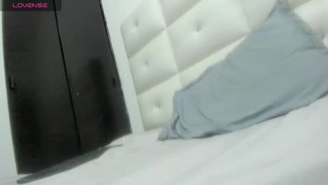 Snapshot of lexxi_ross chatting on December 2025 10:51:01 PM LEXXI online show from December 2025 10:51:01 PM