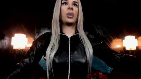 Snapshot of lexxymiss chatting on March 2025 06:37:02 PM eva lexy you may call me Miss online show from March 2025 06:37:02 PM