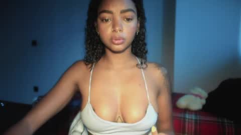 LEXY - Independent account online show from April 2026 10:11:01 AM