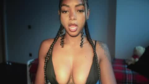 LEXY - Independent account online show from May 2026 10:56:02 AM