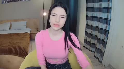 lexyswett online show from February 2025 01:42:01 PM