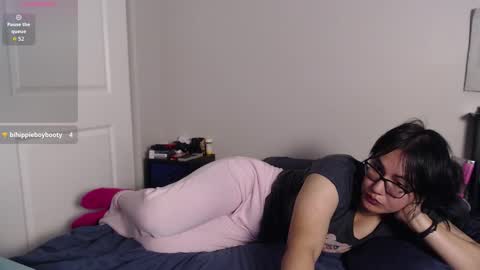 Snapshot of lexyvalentine chatting on February 2026 08:28:01 PM Mai online show from February 2026 08:28:01 PM