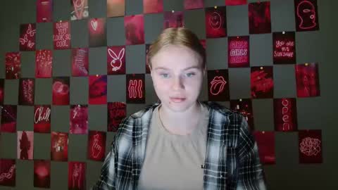 Leyla online show from September 2025 06:35:01 AM