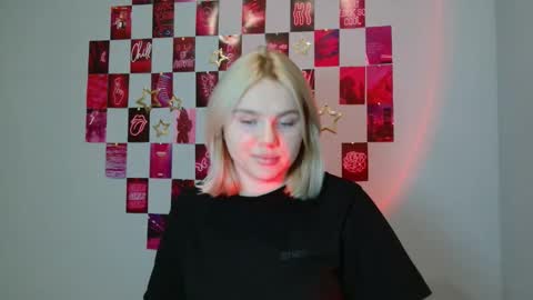 Leyla online show from December 2025 07:38:01 AM