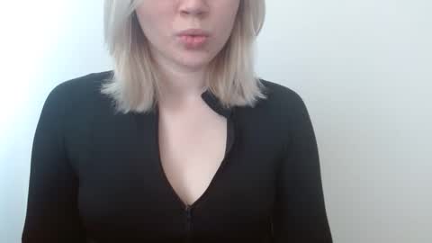 Leyla online show from April 2026 06:00:02 AM