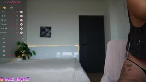 Leyla ly Ill be here Tuesday Thursday Friday Saturday Sunday online show from October 2025 03:14:01 AM