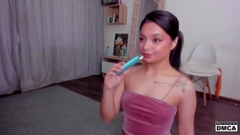 Leyla online show from November 2025 09:25:01 AM