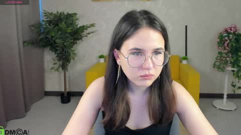 leylamirage online show from March 2026 12:16:01 PM