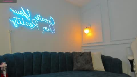 Leyla online show from March 2026 11:33:02 AM