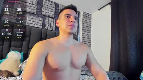 L E Y T O N online show from February 2025 02:50:01 AM