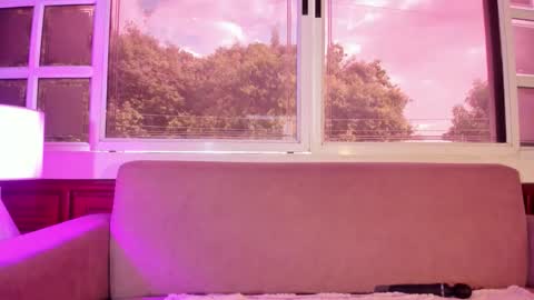 LEZY online show from September 2025 07:47:02 PM