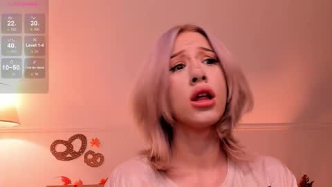 Snapshot of lezy_liza chatting on September 2025 03:55:02 AM Lisa online show from September 2025 03:55:02 AM