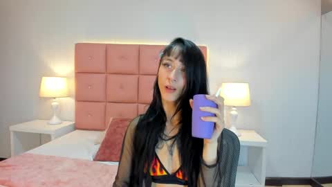 lhiamfitt online show from March 2025 04:47:02 AM