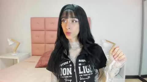 lhiamfitt online show from October 2025 02:50:02 AM