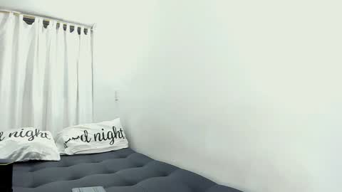 Lia y Felipe --  online show from December 2024 11:05:02 PM