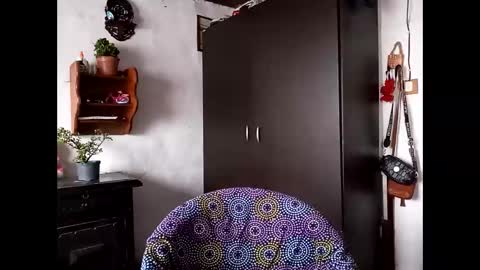 Lia online show from February 2025 12:28:01 PM