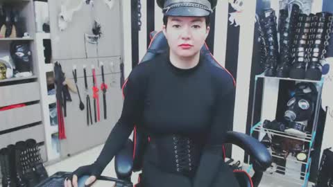 . online show from December 2024 11:44:01 AM