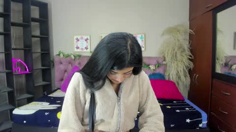 lia online show from January 2025 08:07:02 PM