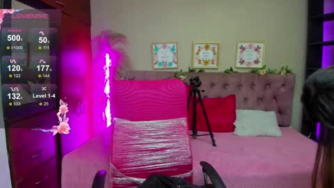 lia online show from September 2025 08:20:02 PM