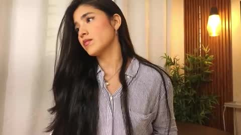 LIA online show from October 2025 09:34:02 PM