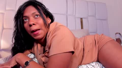 Snapshot of lia_mariana chatting on February 2025 08:13:02 PM lia_mariana online show from February 2025 08:13:02 PM