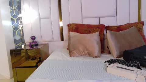 Snapshot of lia_mariana chatting on October 2025 02:50:01 PM lia_mariana online show from October 2025 02:50:01 PM