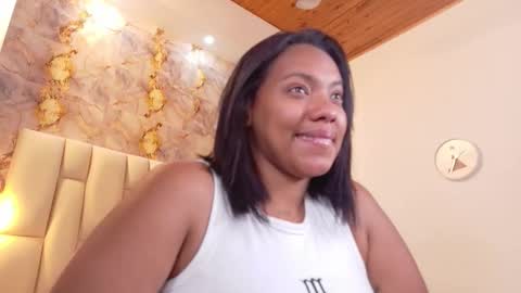 Snapshot of lia_mariana chatting on November 2025 06:07:02 PM lia_mariana online show from November 2025 06:07:02 PM