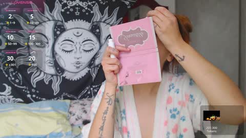 Snapshot of lia_monroe chatting on January 2025 05:15:02 PM Lia Monroe online show from January 2025 05:15:02 PM