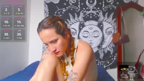 Snapshot of lia_monroe chatting on October 2025 04:18:01 PM Lia Monroe online show from October 2025 04:18:01 PM