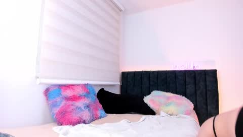 Little Queen Lia  online show from February 2025 09:38:01 PM