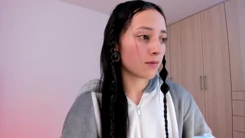 Little Queen Lia  online show from March 2025 01:42:02 AM