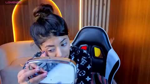 Snapshot of lia_queen_tx chatting on July 2026 03:11:01 AM Online 1400 - 2100 online show from July 2026 03:11:01 AM