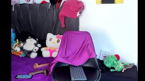 lia_rip01 online show from September 2025 04:18:02 PM