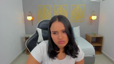 Lia  online show from February 2025 02:20:01 AM