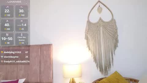 Snapshot of liaaa___ chatting on December 2024 04:32:01 PM Lia online show from December 2024 04:32:01 PM