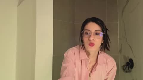 Snapshot of liaaa___ chatting on September 2025 01:27:01 PM Lia online show from September 2025 01:27:01 PM